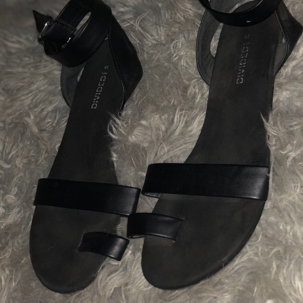 Black sandals